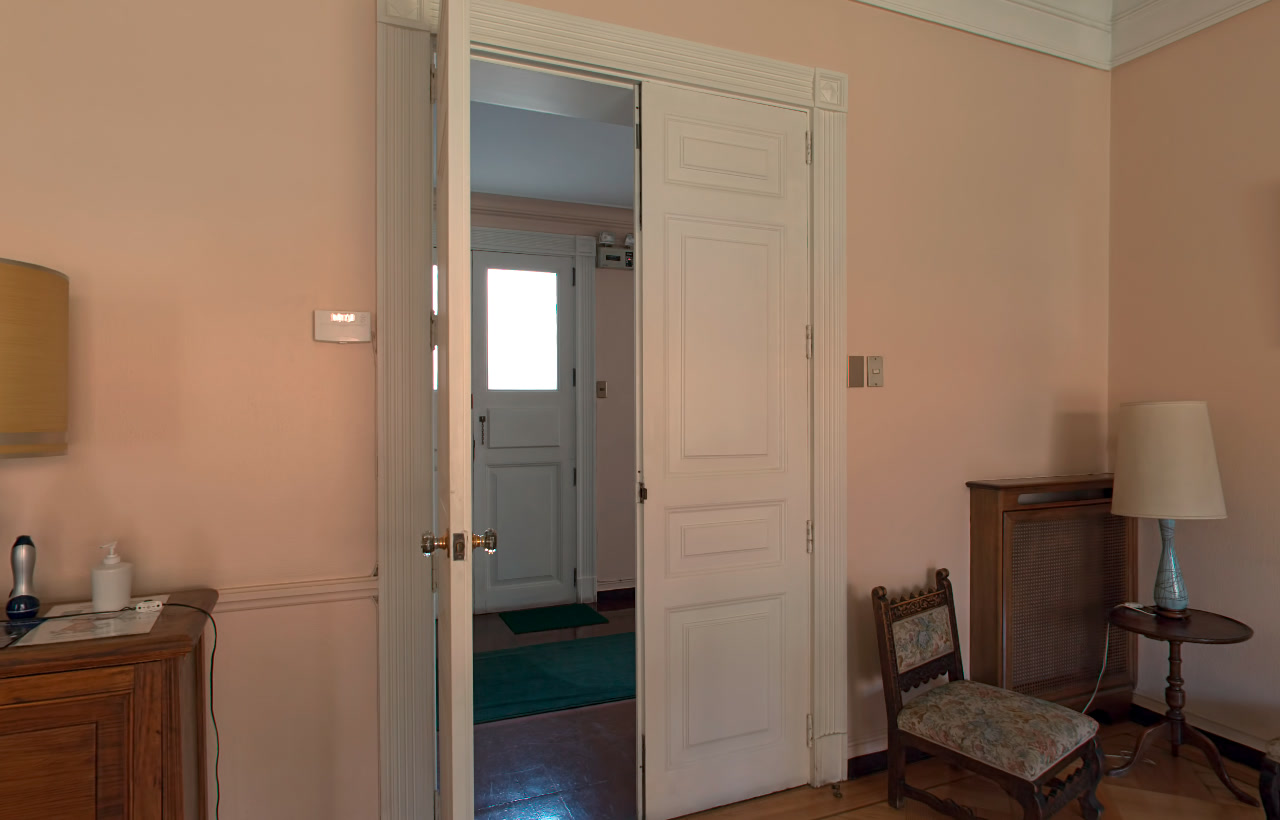 Observed ESO guesthouse view 9
